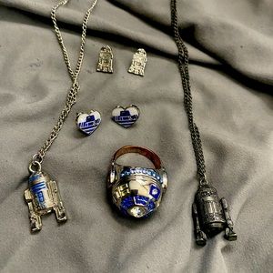 R2-D2 jewelry bundle. Ring is size 10